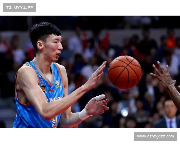 周琦加盟新疆篮球队消息确认 新赛季将重返故土助力球队冲击冠军