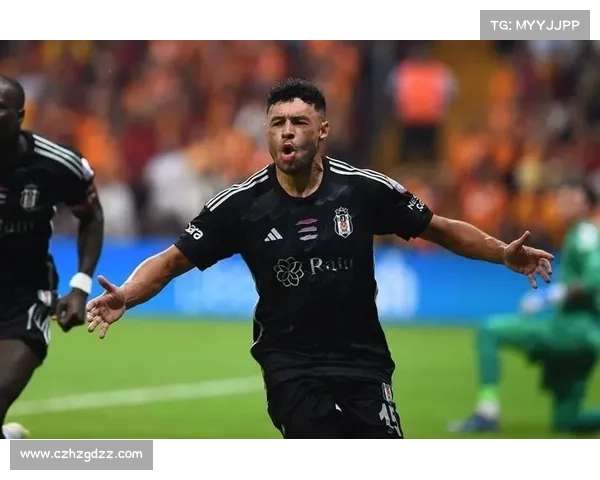 张伯伦踢球位置演变及其对球队战术格局与历史发展的深远影响